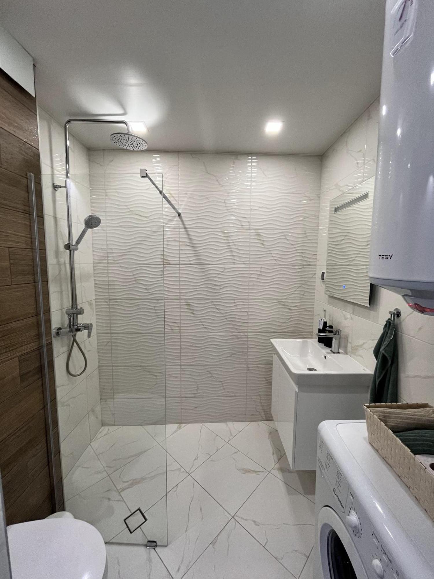 Central Cosy, Fully Renovated 2Bd Near The Cathedral 瓦爾納 外观 照片