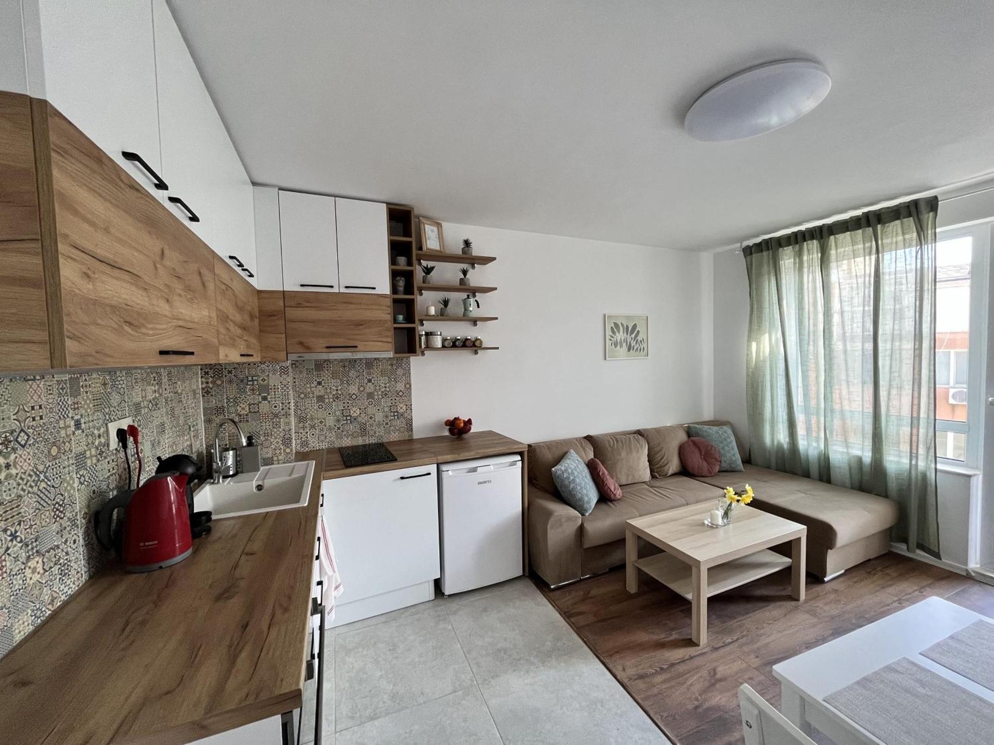 Central Cosy, Fully Renovated 2Bd Near The Cathedral 瓦爾納 外观 照片